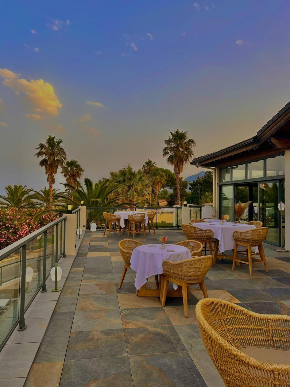 Residence San Pellegrino Folelli Zewnętrze zdjęcie