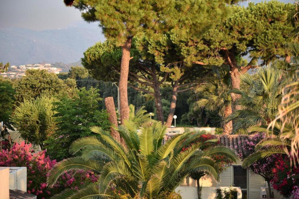 Residence San Pellegrino Folelli Zewnętrze zdjęcie
